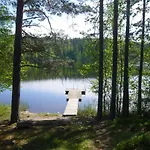 Loma-paelsilae Lakeside فيلة *